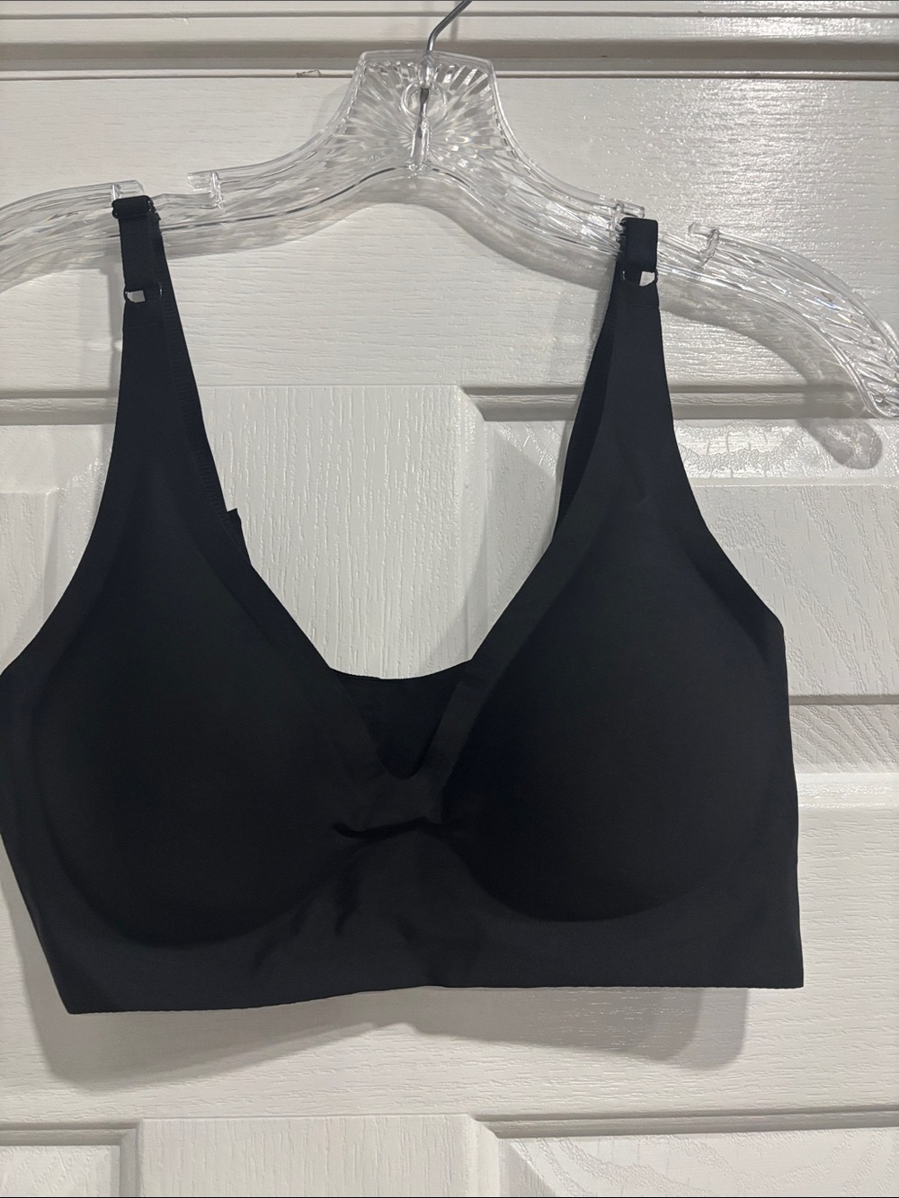 Seamless Black Comfort Wireless Bra - Women's Intimates